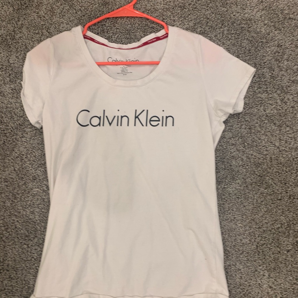 Calvin Klein t shirt